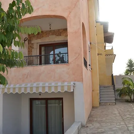 Sas Enas Bed and breakfast *
